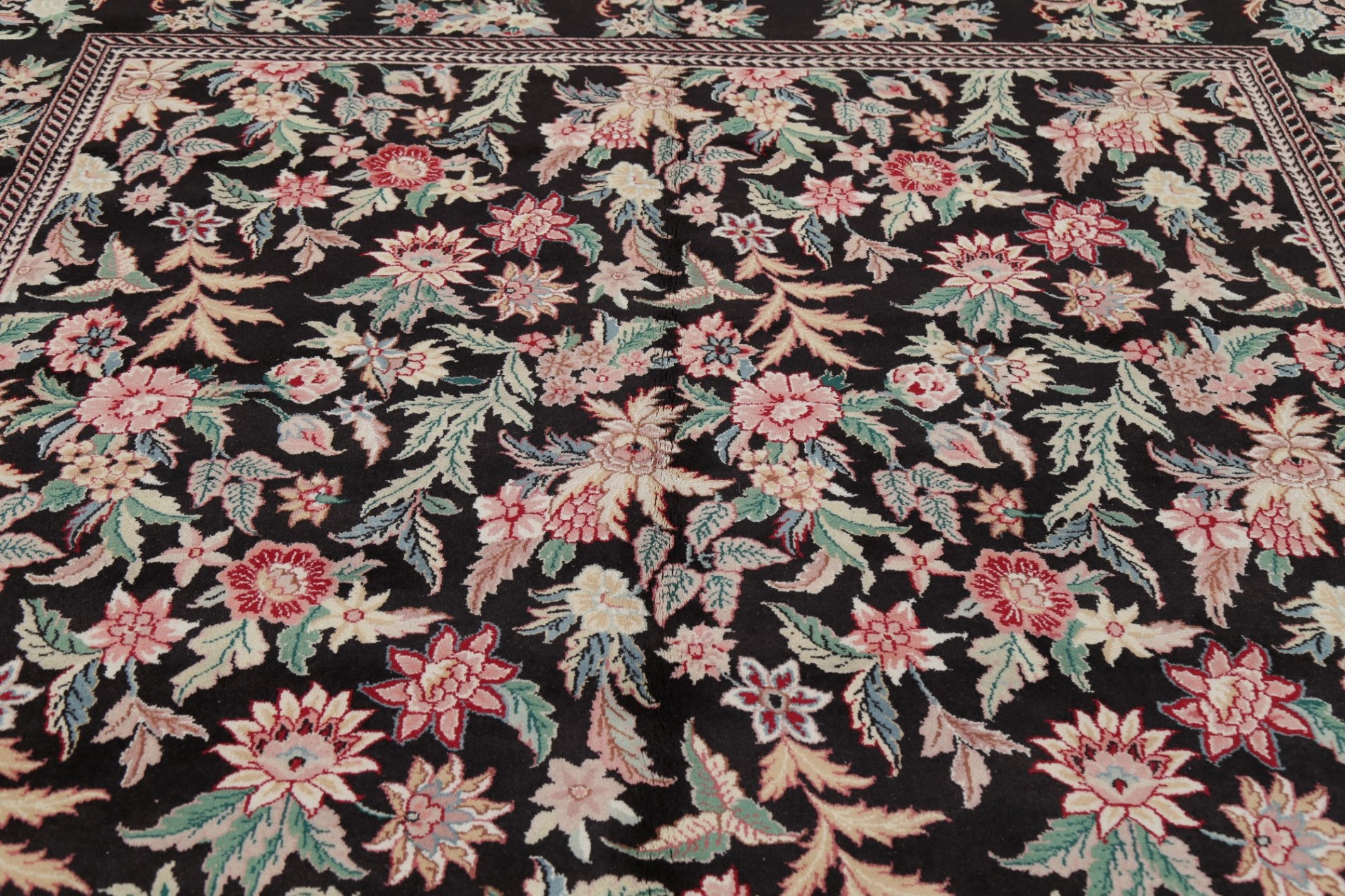 AllOver Floral Aubusson Chinese Area Rug Wool Handmade BLACK Living