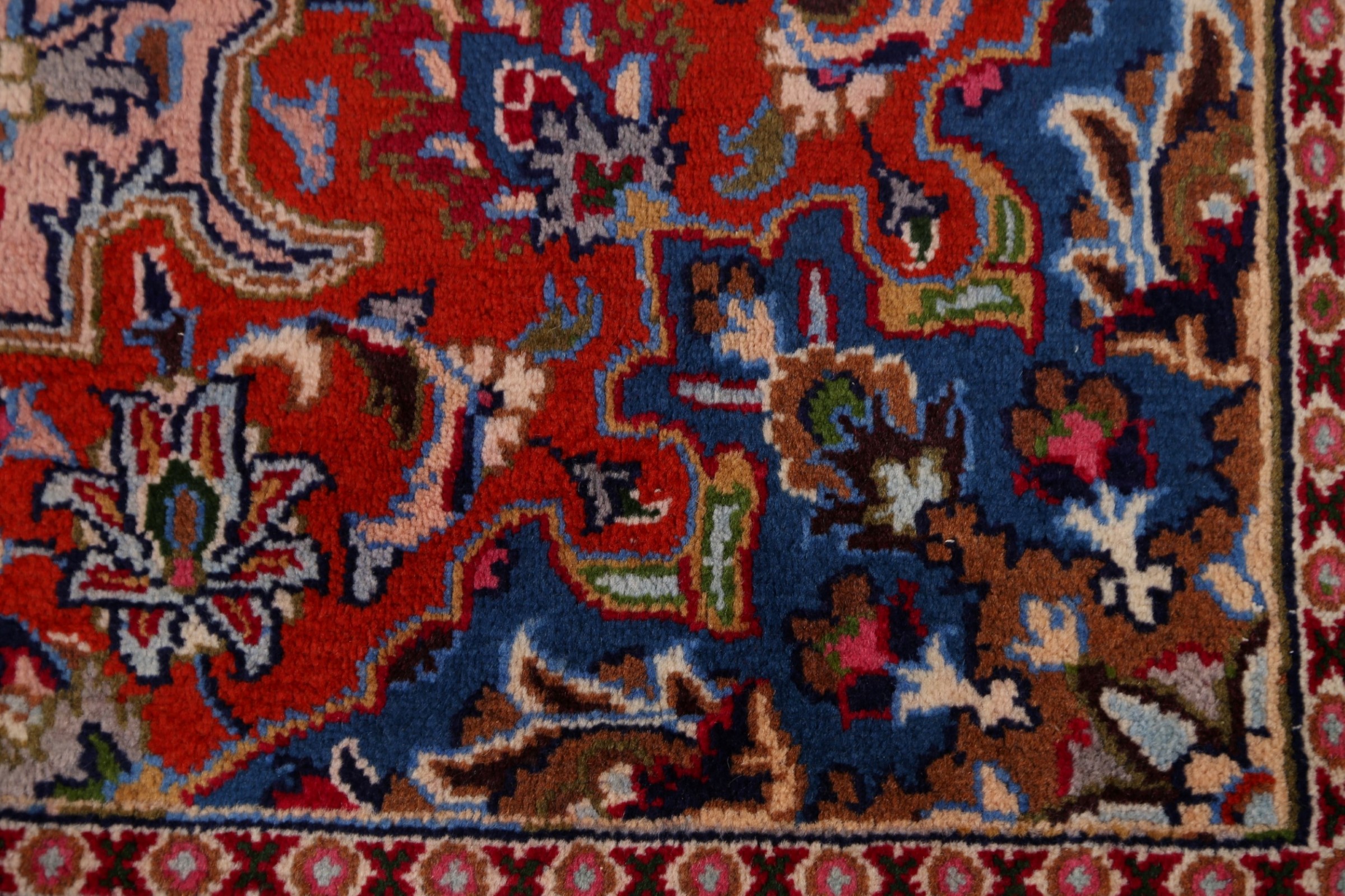 vintage area rug living room