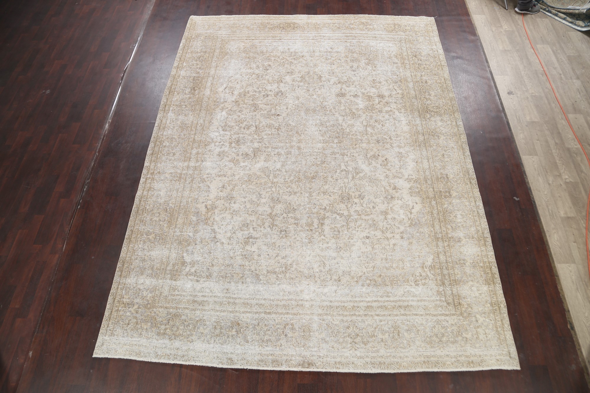 Antique Muted Traditional Distressed Handmade Evenly Low Pile Wool Area