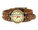 Rivet Decorated Three-Loops Cowhide Bracelet Analo