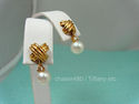 Tiffany &Co 18K/750 Gold Diamond & Pearl Signature