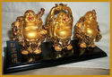 NEW 3 HAPPY BUDDHA'S ON DISPLAY STAND RICHES HAPPI