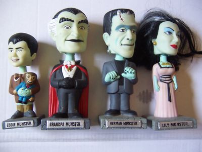 alexgconrad : SET OF 4 MUNSTERS BOBBLEHEAD FIGURES - LIMITED EDITION