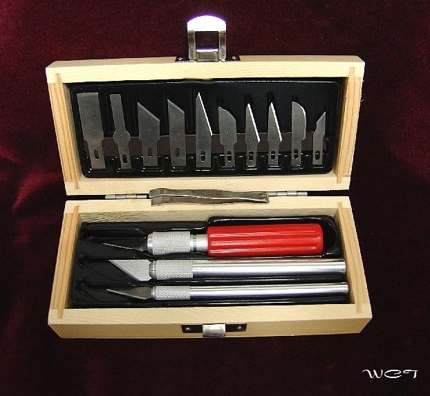 Wood Carver Tools : Marquetry & Veneer 3 Knife Set & 13 Blades