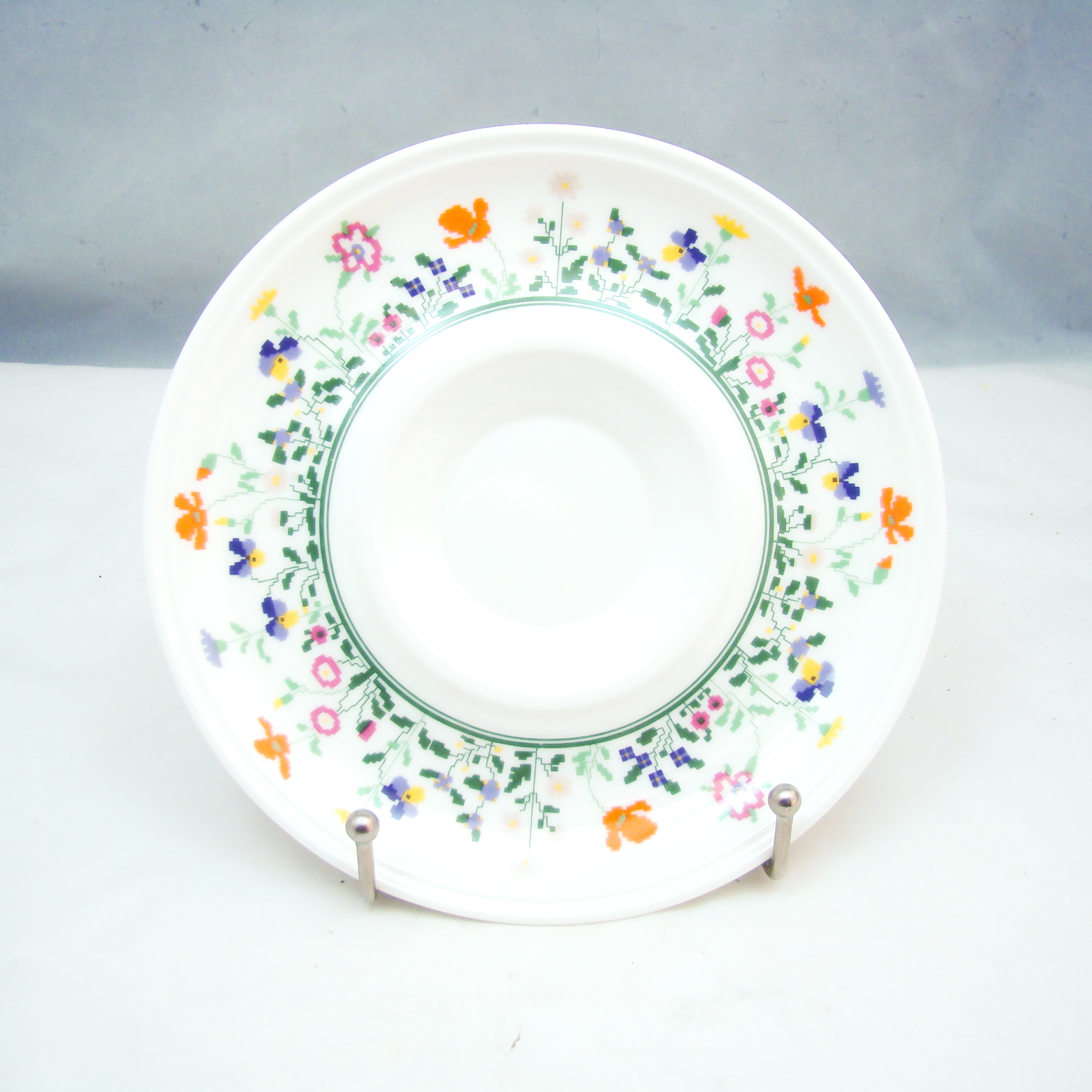 Mikasa Bone China PETIT POINT A4-183 Saucer | eBay