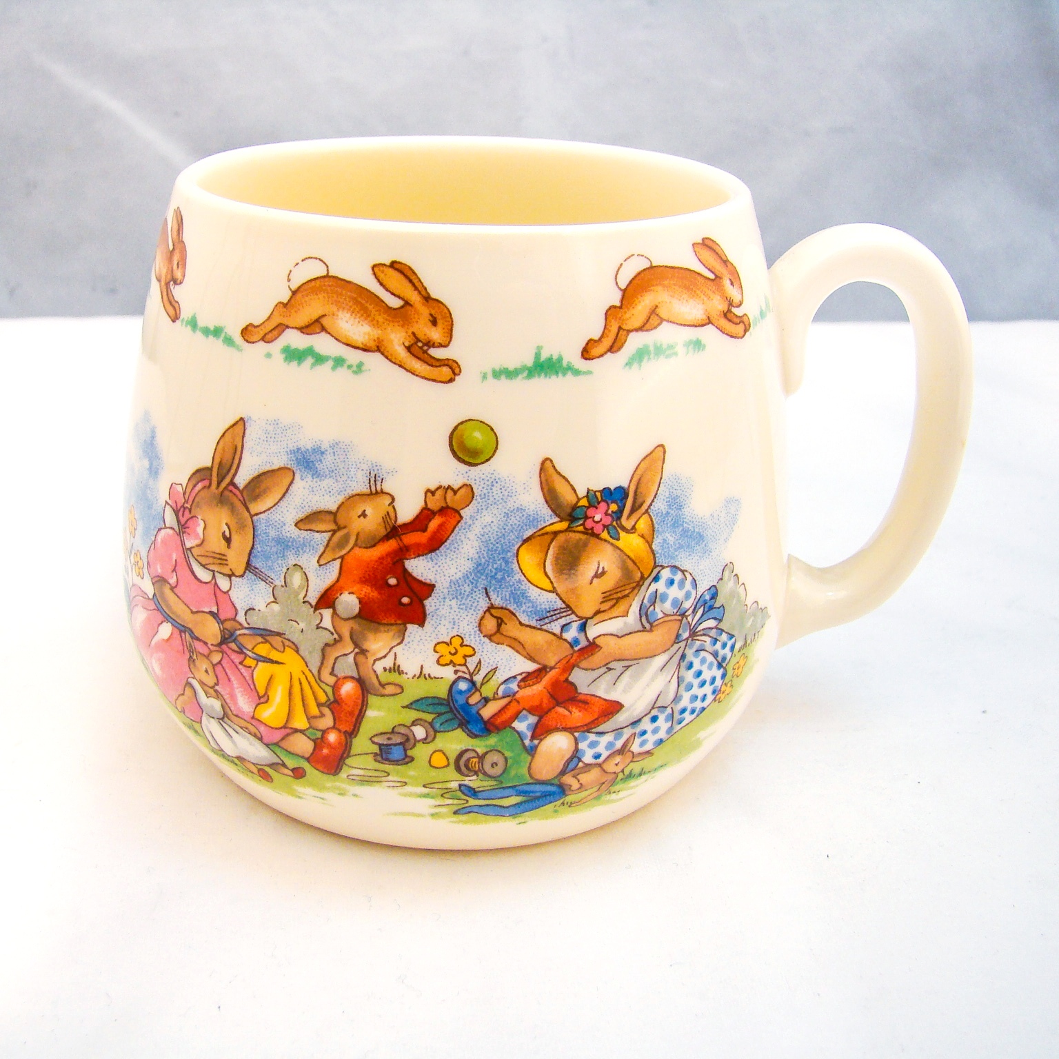 Royal Doulton BUNNYKINS 1-Handled Don Mug 'Dress Making' | eBay