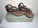 LADIES BORN SAVORY SANDALS SIZE 8  NWB