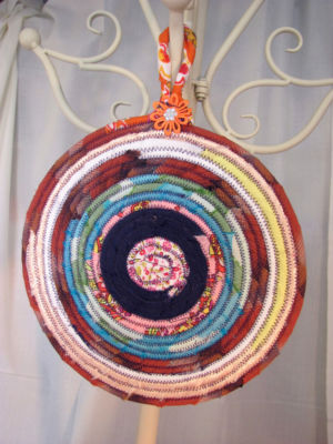 HANDMADE QUILTED SERVING PLATE HOTPOT HOLDER PLACE