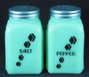 JADEITE "DIAMONDS" ARCH SALT & PEPPER SHAKERS JADI