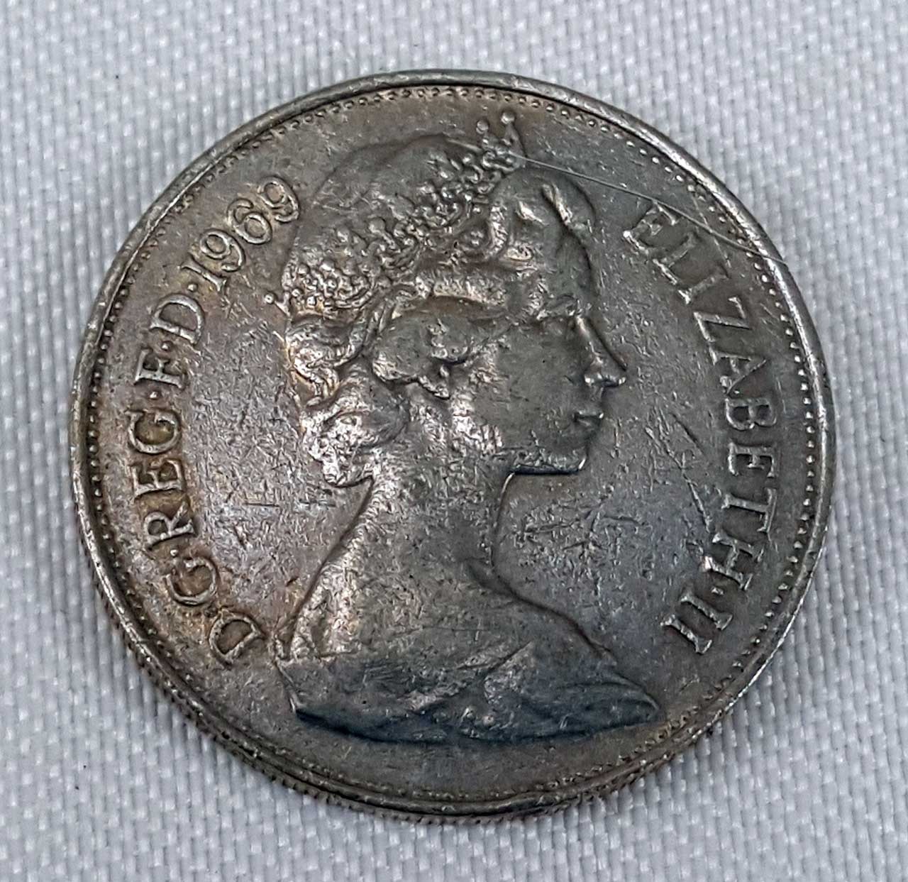 1969 UK Great Britain Ten New Pence Coin Elizabeth II Crowned Lion G 1969-uk-great-britain-ten-new-pence-coin-elizabeth-ii-crowned-lion-g