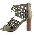 G by GUESS Women's Iniko Green Pump 5.5 M