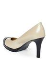 Tahari Women's Cream & Black Laura Pumps 8M