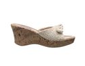 Dolce by Mojo Moxy Women's Piper Wedge Sandal, Bei