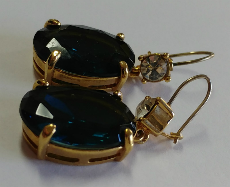 Beautiful Womens Dangle Costume Jewelry Earrings 1 1/2" Long eBay
