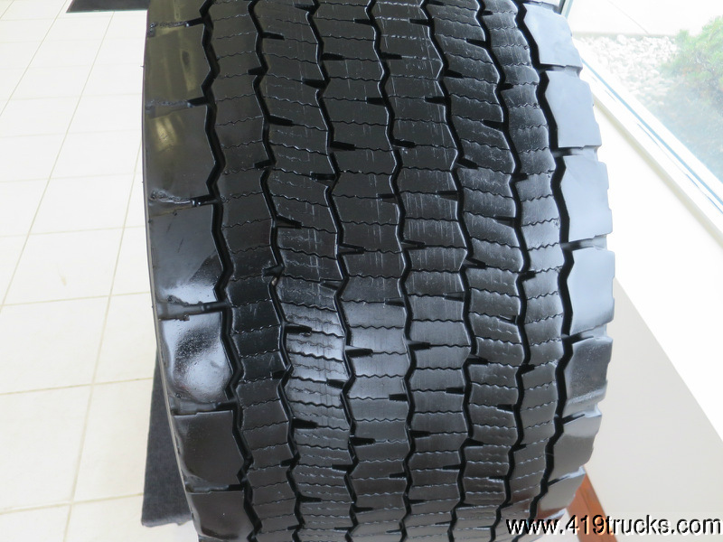 MICHELIN X ONE 445/50R22.5 TIRE SUPER SINGLE ALUMINUM WHEEL RIM SEMI