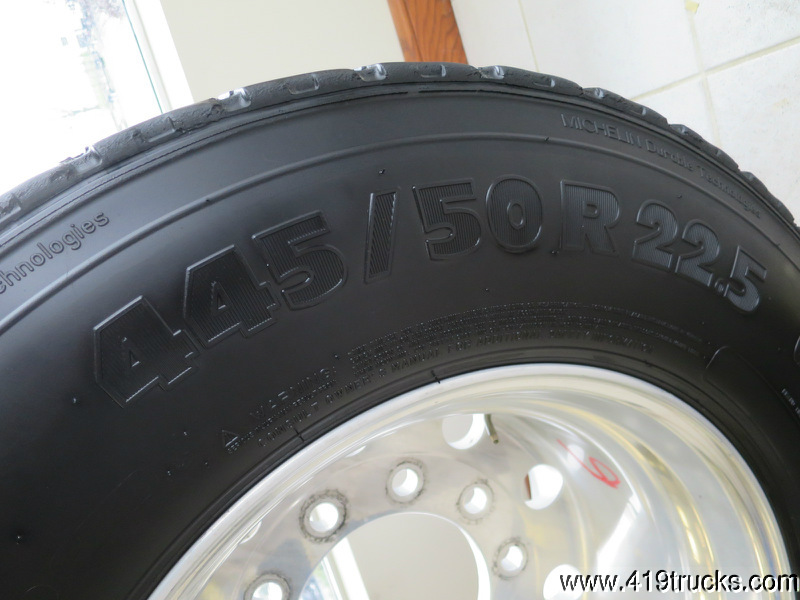 MICHELIN X ONE 445/50R22.5 TIRE SUPER SINGLE ALUMINUM WHEEL RIM SEMI