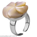 NATURAL WHITE FLOWER MOTHER OF PEARL RING IN 925 S