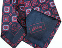 Brioni 7cm Navy Silk Tie With Large Red Medallion 