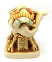 Harmony Kingdom "Package Tour"/Box Figurine