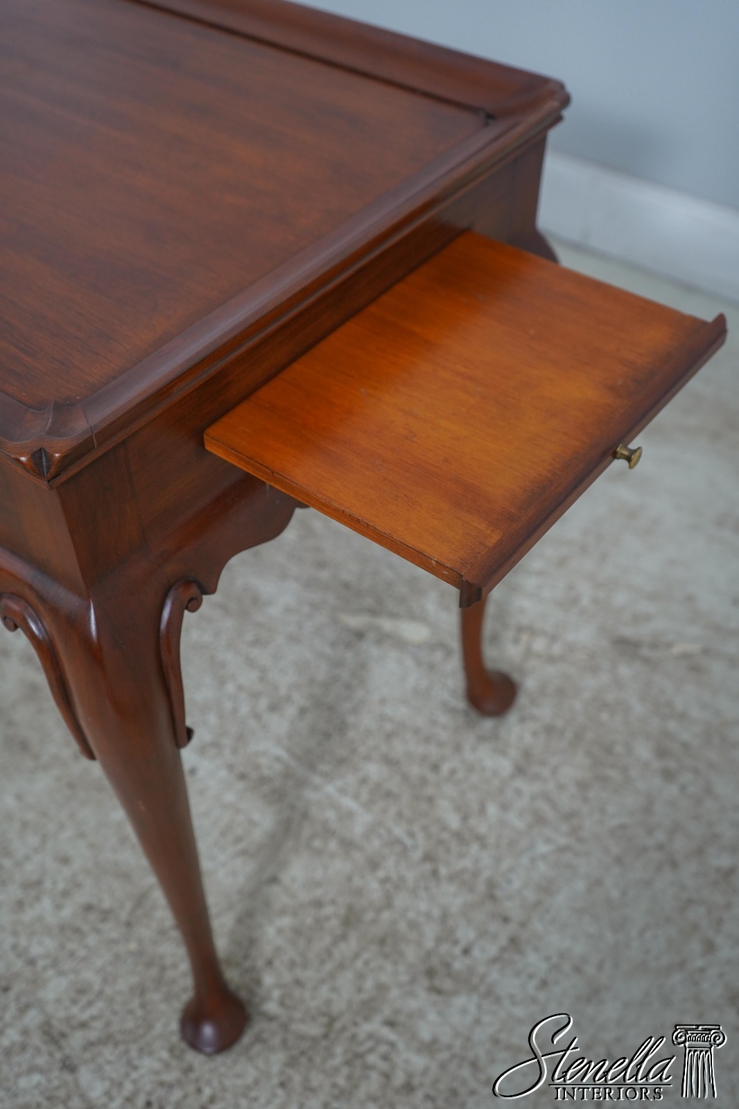 60472EC HENKEL HARRIS Queen Anne Cherry Tea Table, Stenella Antiques