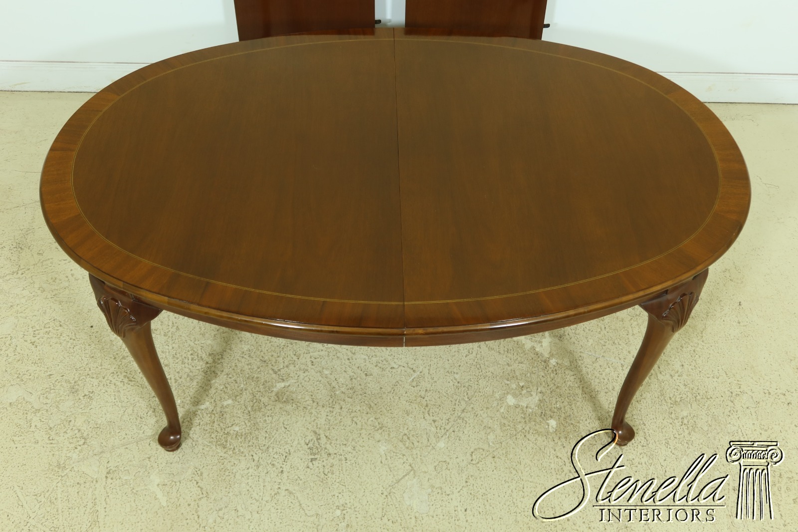 councill dining room table