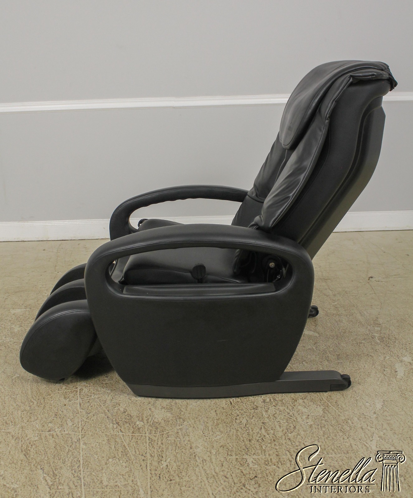 F57234ec Imedic 380 Black Full Body Massage Chair Stenella Antiques And Interiors 4104