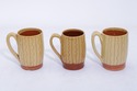 F71952: Set Of Three Williamsburg Mugs With Scratc
