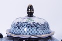 F72720: Pair Of WILTON Chinoiserie Lidded Porcelai