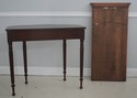 72734: STATTON Old Towne Mahogany Console Table & 