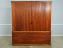 62564EC: HENREDON Yew Wood English Style Breakfron