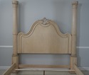 71940: HENREDON King Size Column Poster Bed