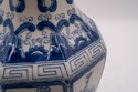 F69654: Chinese Blue & White Porcelain Vase Table 