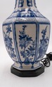 F69654: Chinese Blue & White Porcelain Vase Table 