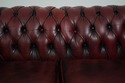 L73985: Chesterfield Tufted Leather English Lovese