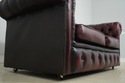 L73985: Chesterfield Tufted Leather English Lovese