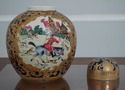 LF67503: Pair Chinese Famille Rose 19th Century Po