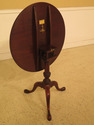 46719EC: KITTINGER Historic Newport Round Mahogany