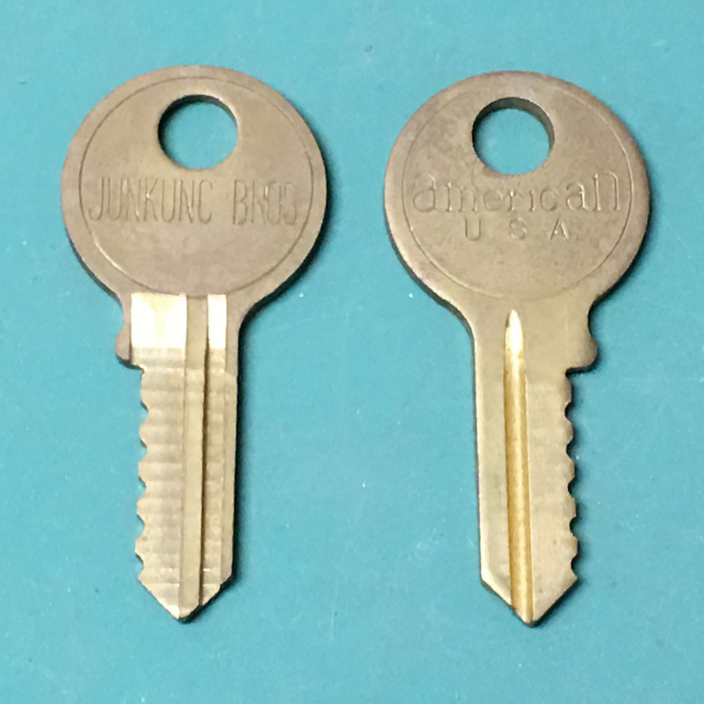 American Lock Co. With 2 Keys 