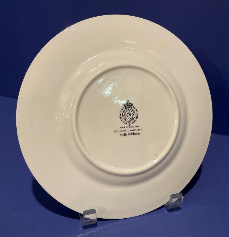 Royal Worcester Holly Ribbons Salad Plate 8