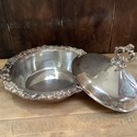 Silver Plate Round Chafing Dish w Lid Round w Wood