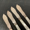 4 Mother of Pearl Handled Fish Knives Sheffield En