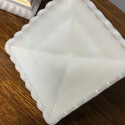 Westmoreland Roses & Bows Wedding Box Pedestal Can