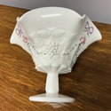 Westmoreland Pedestal Footed Bowl Roses & Bows Mil