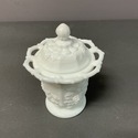 Westmoreland Sugar Bowl or Spooner w Lid White Mil