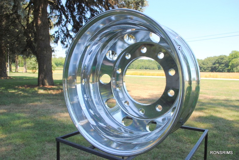 19.5 x 7.5 ACCURIDE/ALCOA STYLE FORD NAVISTAR WHEEL 29685xp