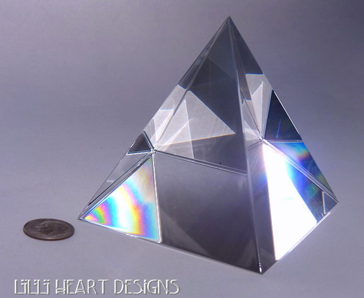 GIANT CLEAR FINE CRYSTAL PYRAMID PRISM PAPERWEIGHT 80MM RAINBOW MAKE ...