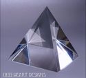 GIANT CLEAR FINE CRYSTAL PYRAMID PRISM PAPERWEIGHT