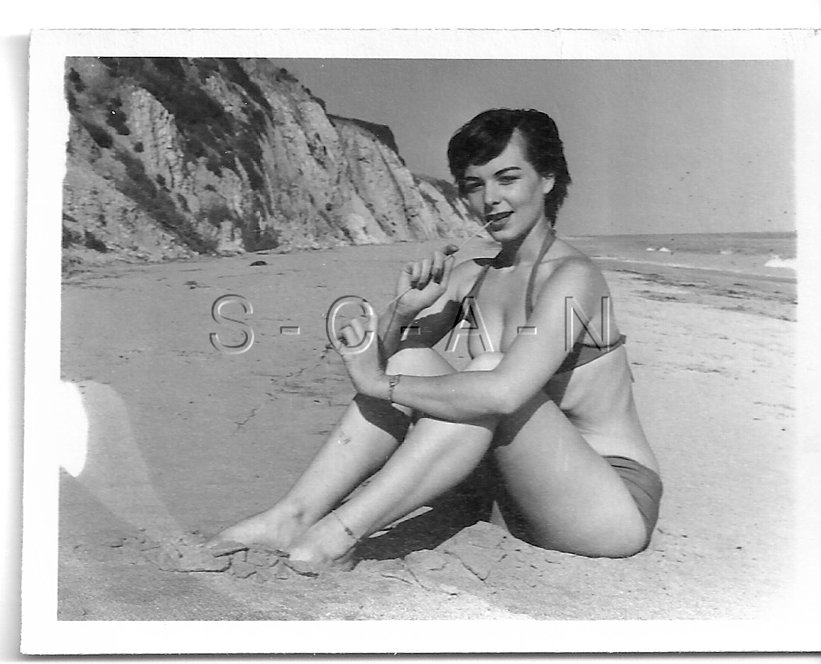 Org Vintage Amateur Semi Nude 40s 60s Rp Bikini Legs Beach