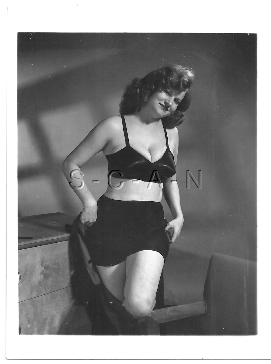 Org Vintage 1940s-60s Semi Nude RP- Super Endowed Woman in 