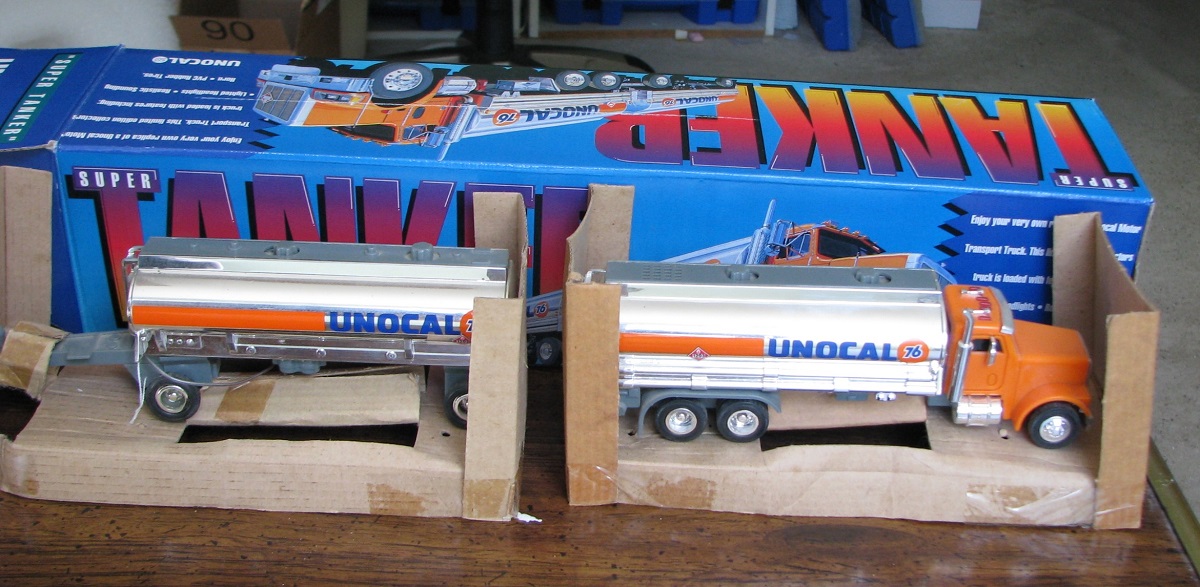 UNOCAL 76 SUPER TANKER CHROME PLASTIC LIMITED EDITION 1995